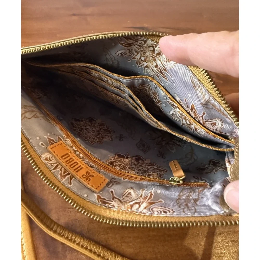 HOBO Darcy Crossbody Bag Leather Convertible Wristlet
